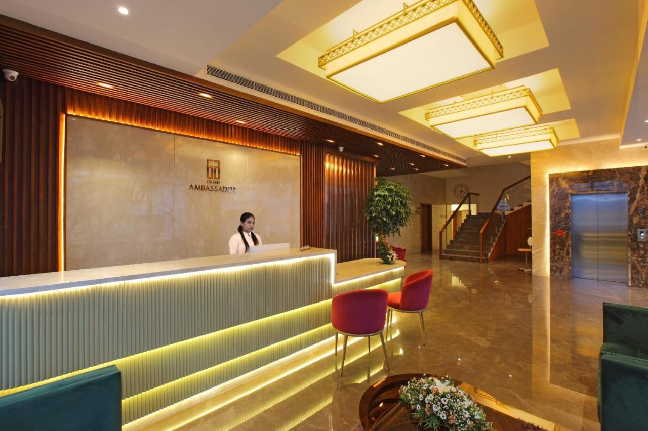 The Grand Ambassador Hotel Kottayam Exterior foto